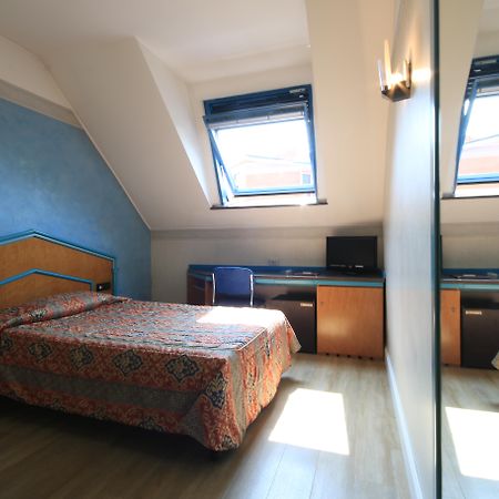 Hotel Lido Milan Luaran gambar