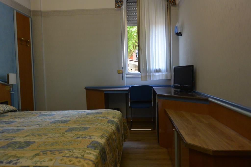 Hotel Lido Milan Luaran gambar