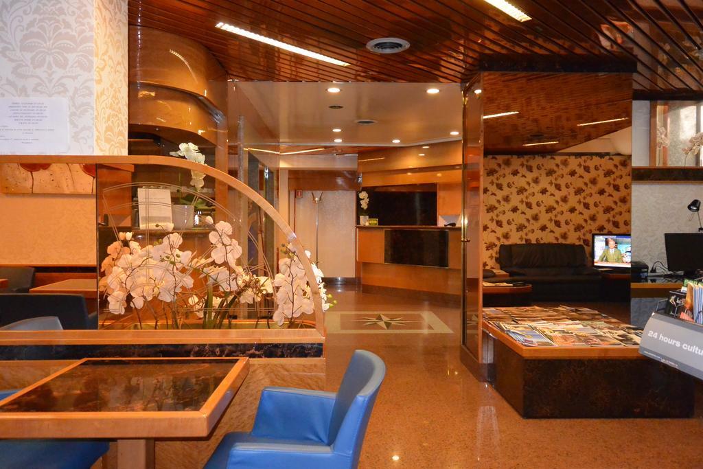 Hotel Lido Milan Luaran gambar