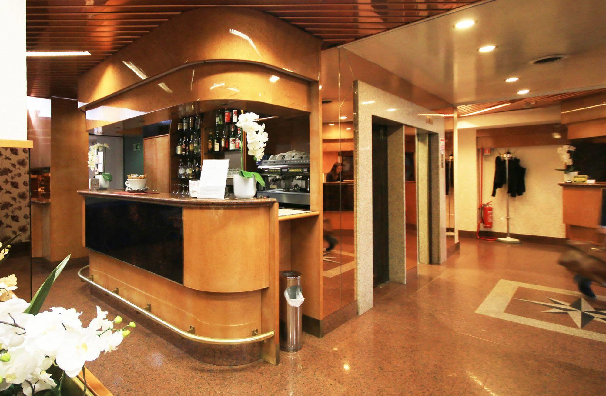 Hotel Lido Milan Luaran gambar